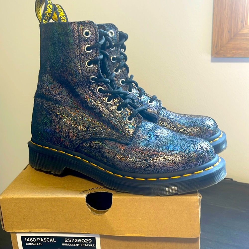Gorgeous Gunmetal Iridescent Crackle Dr. Martens, Womens 7, Very Slightly Used